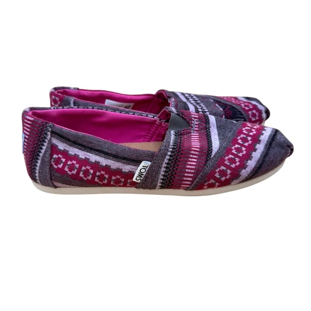 TOMS Fuchsia and Charcoal Patterned Slip-On Alpargata Shoes,‎ 6.5, EUC